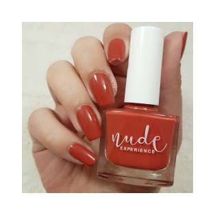 nail-lacquer-red-harlem.jpg